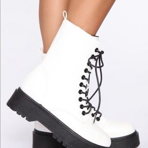 Fashion nova boots